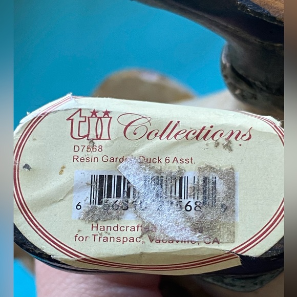 Vintage TII Collection Handcrafted Resin Garden Duck Figurine CA - Picture 8 of 13